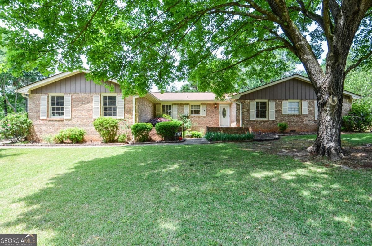 3 bedroom, 2 bathroom, 1,838 sq ft single family residence sold at 4465 Lisa Way, Lilburn, GA 30047