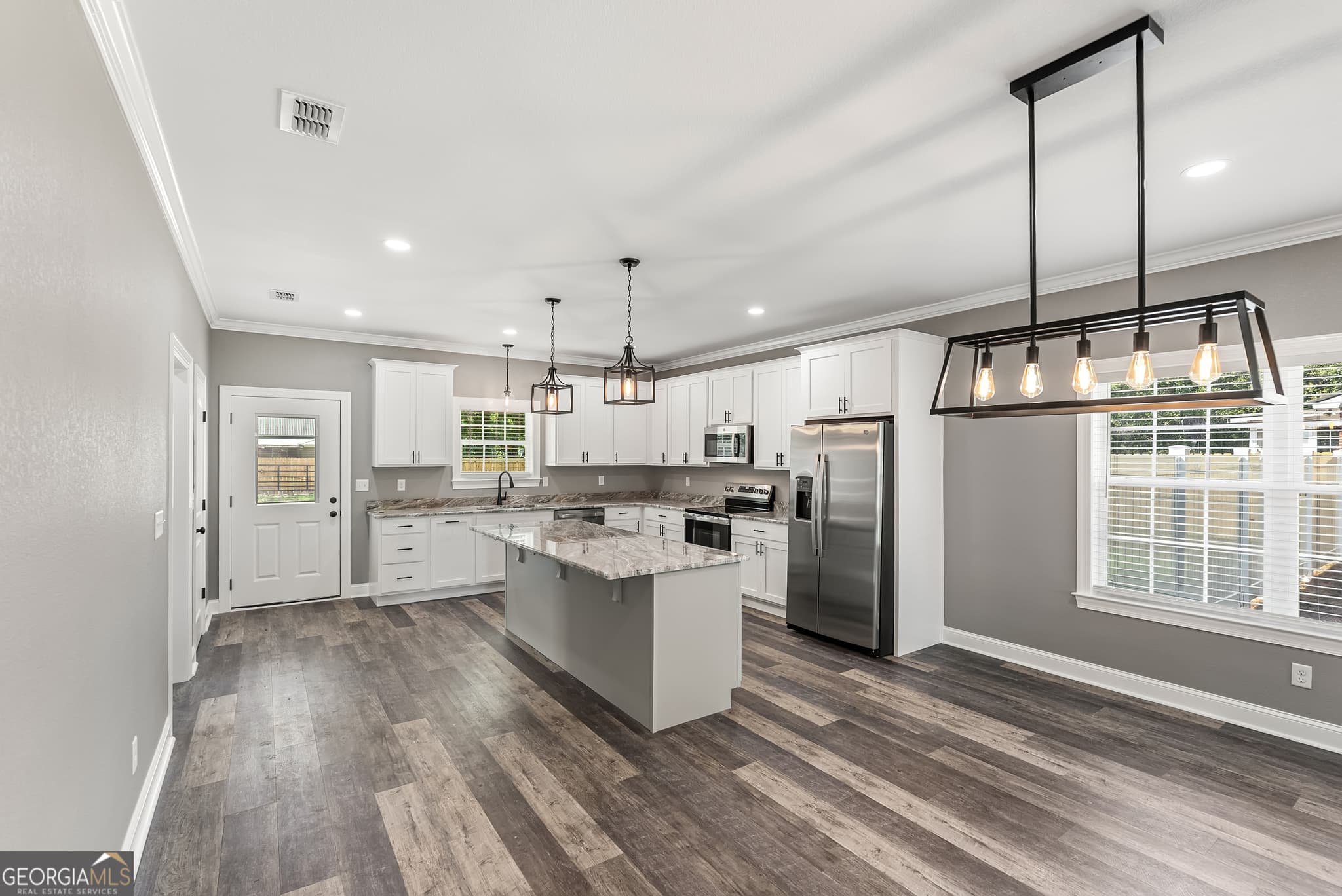 3 bedroom, 2 bathroom, 1,702 sq ft single family residence for sale at 286 Sapp Avenue, Pelham, GA 31779 — photo 7