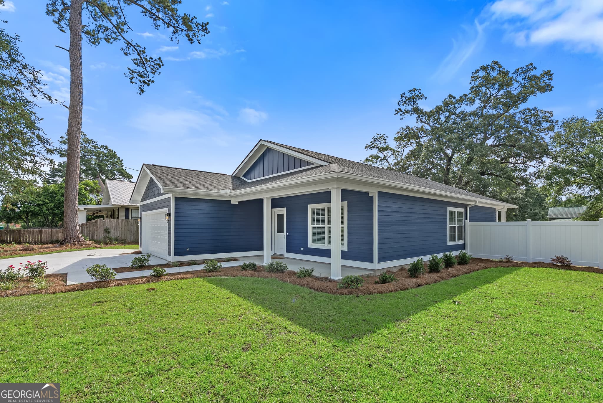 3 bedroom, 2 bathroom, 1,702 sq ft single family residence for sale at 286 Sapp Avenue, Pelham, GA 31779 — photo 4