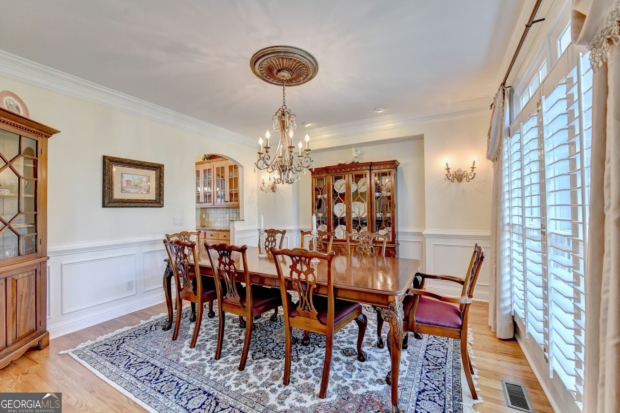 7 bedroom, 5.5 bathroom, 7,000 sq ft single family residence for sale at 115 Cedar Woods Trail, Canton, GA 30114 — photo 7