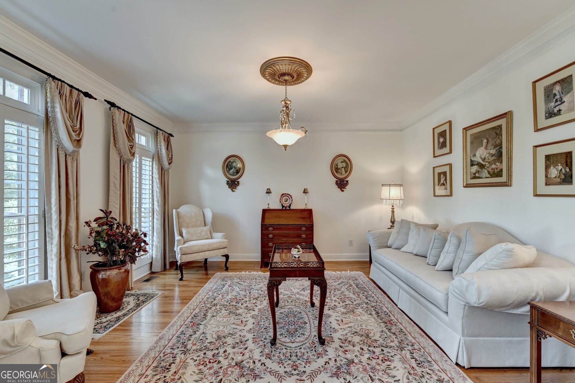 7 bedroom, 5.5 bathroom, 7,000 sq ft single family residence for sale at 115 Cedar Woods Trail, Canton, GA 30114 — photo 10