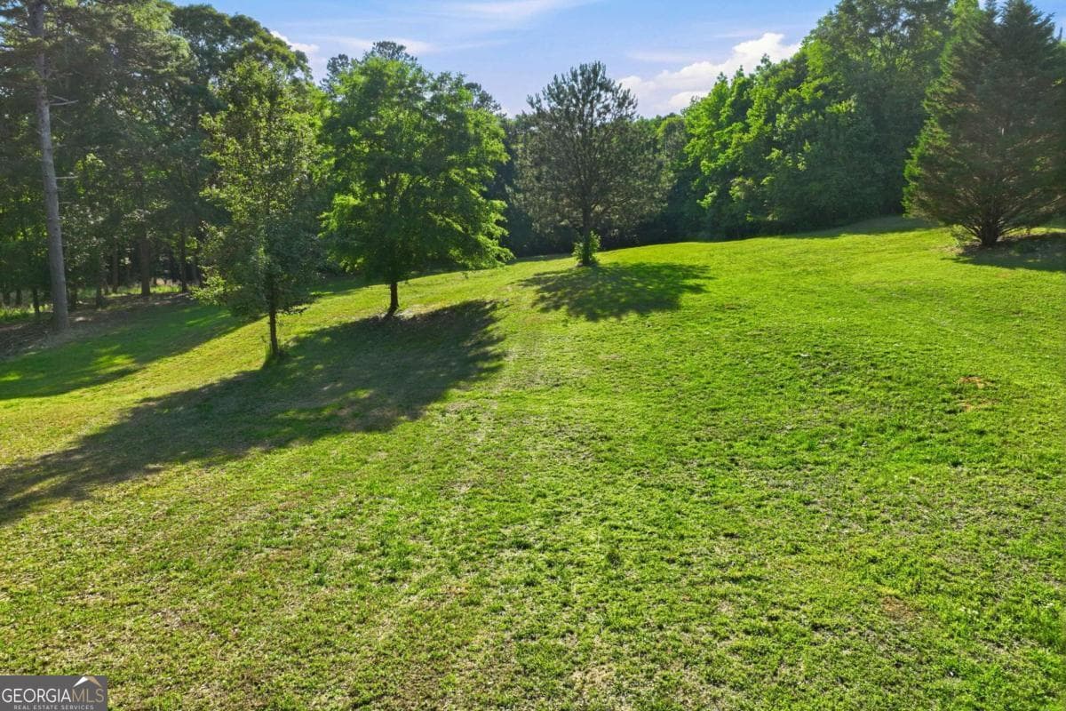 2 bedroom, 2 bathroom, 1,665 sq ft single family residence for sale at 4711 Mount Vernon Road, Gainesville, GA 30506 — photo 3