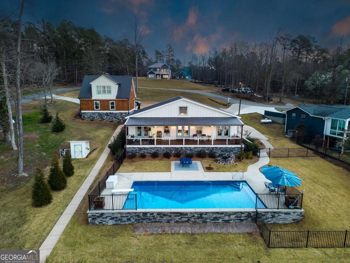 4 bedroom, 4.5 bathroom, 2,482 sq ft single family residence for sale at 235 S Spring Road, Eatonton, GA 31024 — photo 2