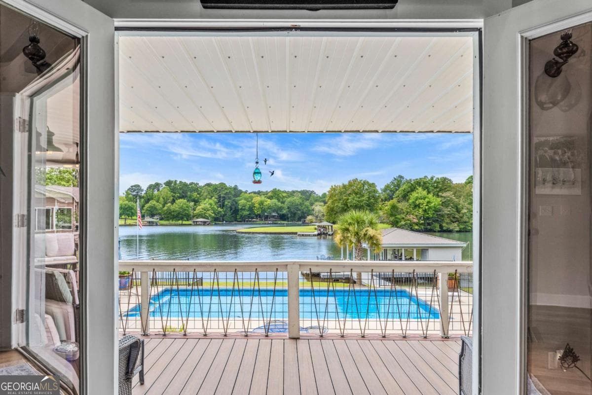 4 bedroom, 4.5 bathroom, 2,482 sq ft single family residence for sale at 235 S Spring Road, Eatonton, GA 31024 — photo 3