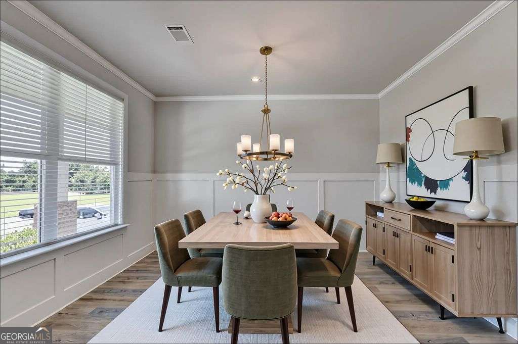 5 bedroom, 3.5 bathroom, 2,562 sq ft single family residence for rent at 7309 Yewtree Drive Walk, Flowery Branch, GA 30542 for $2,750 a month — photo 3