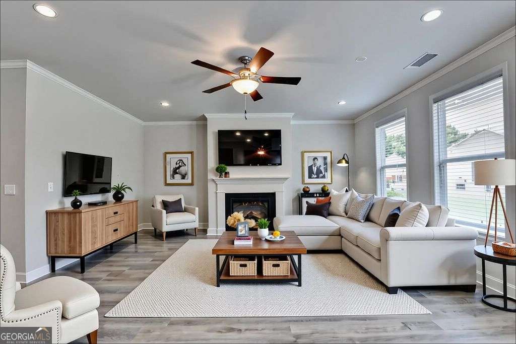5 bedroom, 3.5 bathroom, 2,562 sq ft single family residence for rent at 7309 Yewtree Drive Walk, Flowery Branch, GA 30542 for $2,750 a month — photo 4