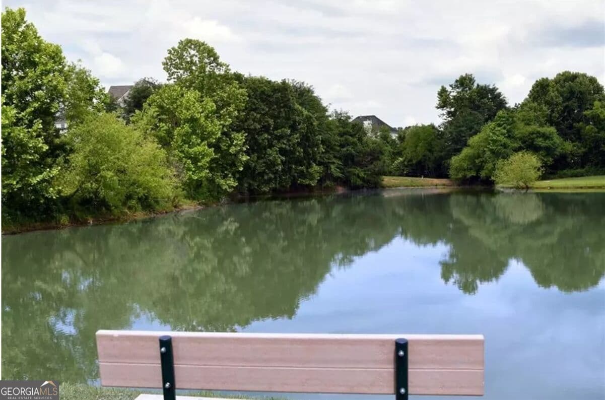 3 bedroom, 2.5 bathroom, 1,832 sq ft single family residence for sale at 1402 Turning Leaf Lane, Pendergrass, GA 30567 — photo 3