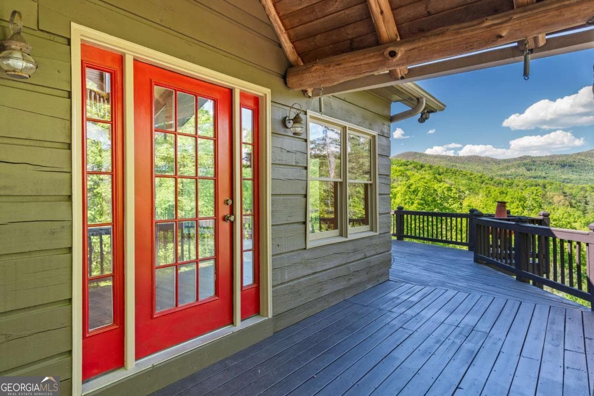 3 bedroom, 3.5 bathroom, 3,254 sq ft cabin,single family residence for sale at 410 Falling Springs, Tiger, GA 30576 — photo 4