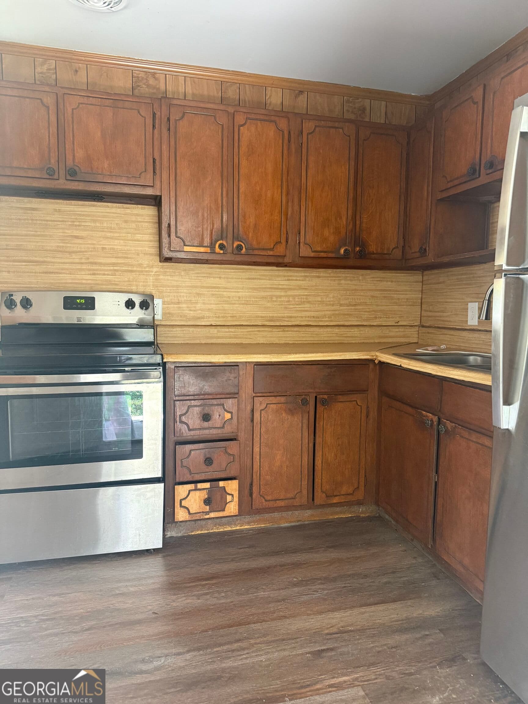 3 bedroom, 2 bathroom single family residence for rent at 6646 Wolf River Court, Riverdale, GA 30274 for $1,650 a month — photo 4