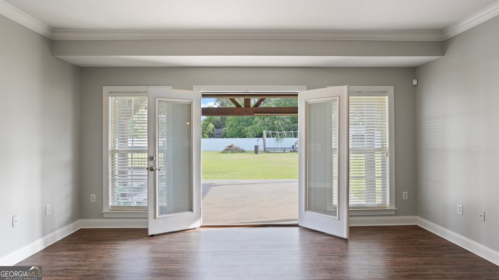 3 bedroom, 2 bathroom, 1,864 sq ft single family residence for sale at 415 Walter Street, Odum, GA 31555 — photo 4