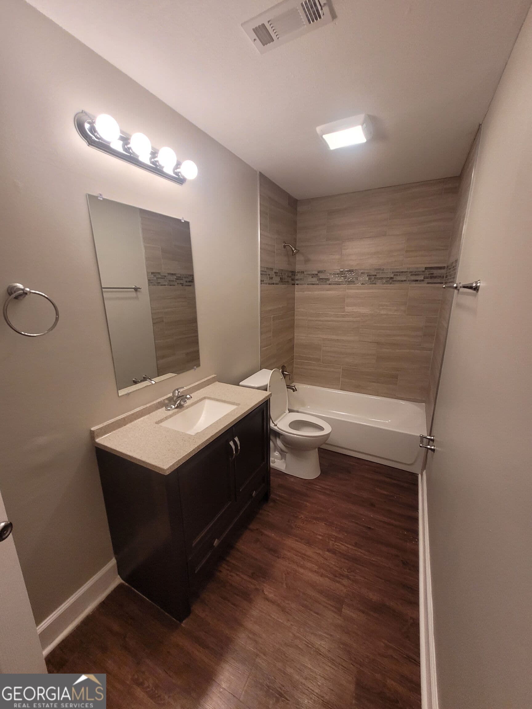 2 bedroom, 2 bathroom duplex for rent at 519 Palisade Drive APT A, Dublin, GA 31021 for $1,150 a month — photo 1 of 5