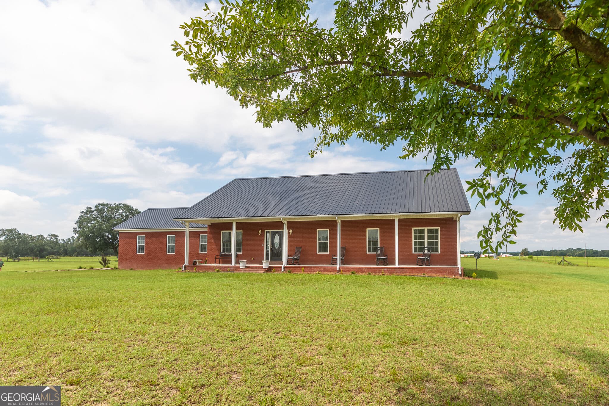 3 bedroom, 2 bathroom, 2,146 sq ft single family residence for sale at 1948 US Highway 280, Reidsville, GA 30453