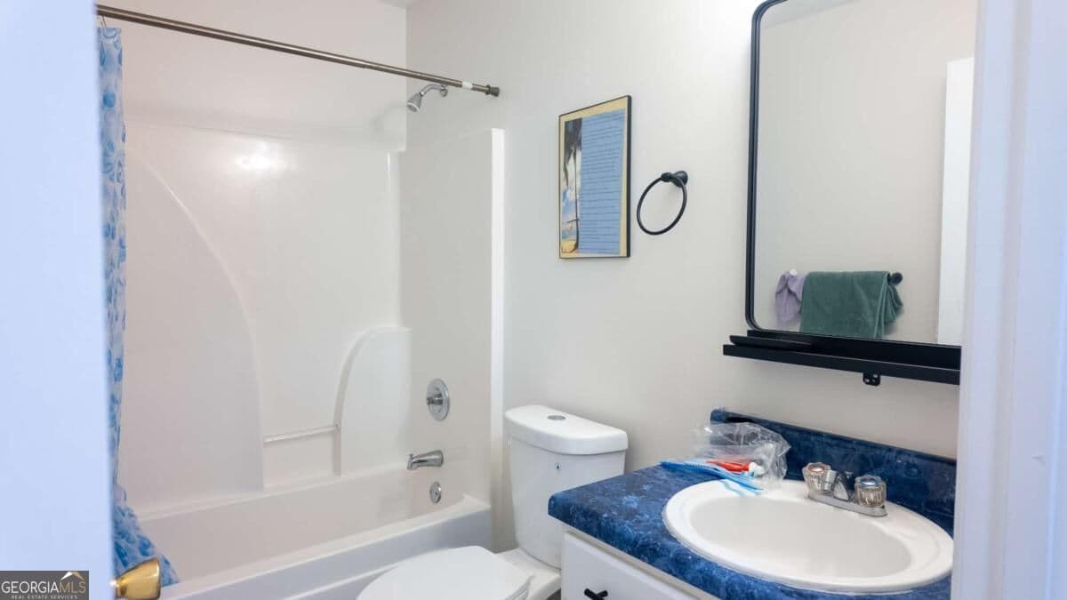 3 bedroom, 2 bathroom, 1,140 sq ft single family residence for sale at 4391 Marci Street, Snellville, GA 30039 — photo 9