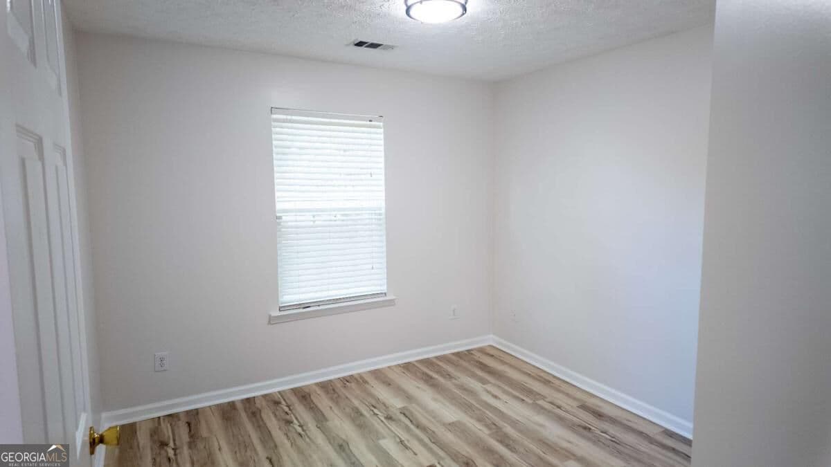 3 bedroom, 2 bathroom, 1,140 sq ft single family residence for sale at 4391 Marci Street, Snellville, GA 30039 — photo 8
