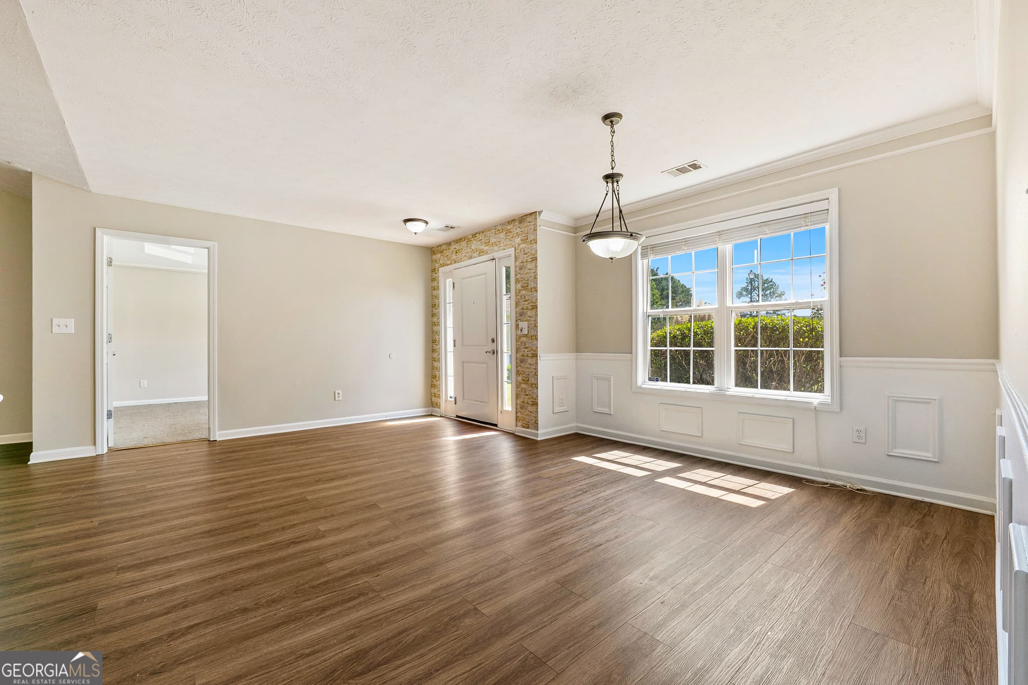 3 bedroom, 2 bathroom, 1,778 sq ft single family residence for sale at 34 Lilly Oak Court, Villa Rica, GA 30180 — photo 3
