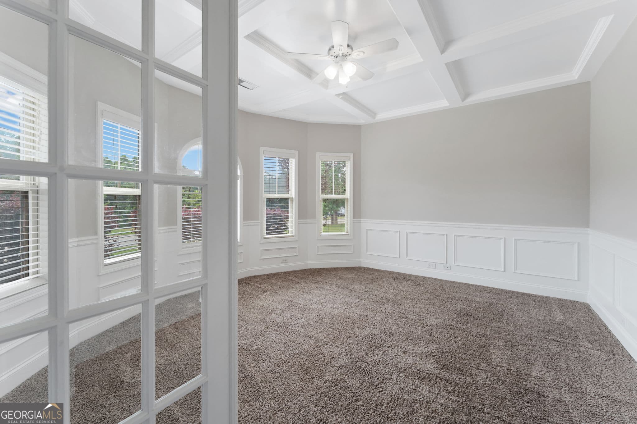 6 bedroom, 5.5 bathroom, 5,461 sq ft single family residence for sale at 606 Shoshone Circle, Kathleen, GA 31047 — photo 5