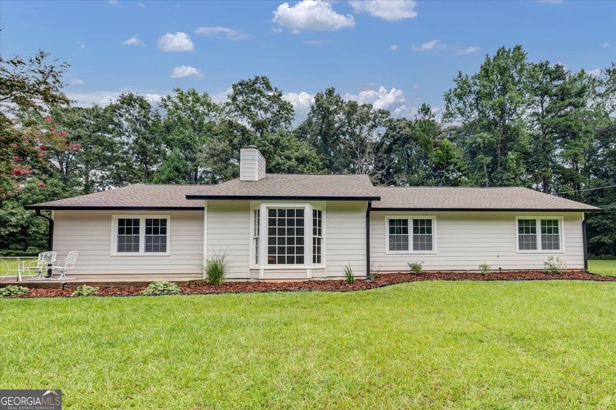 3 bedroom, 2 bathroom, 1,874 sq ft single family residence for rent at 120 Creekwood Lane, Fayetteville, GA 30214 for $2,800 a month — photo 2