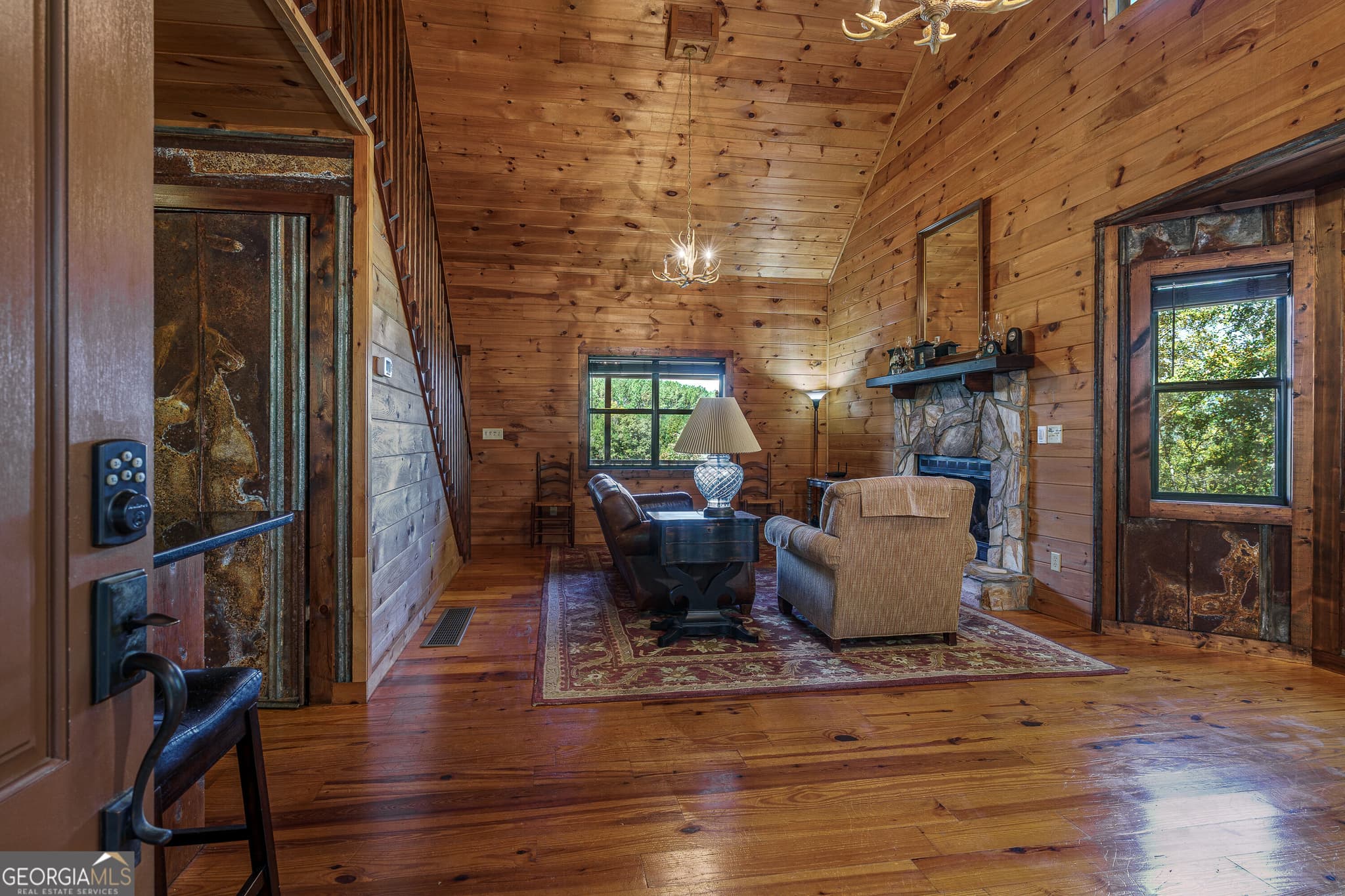 2 bedroom, 3 bathroom, 1,962 sq ft cabin,single family residence for sale at 201 Primose Lane, Hayesville, NC 28904 — photo 5
