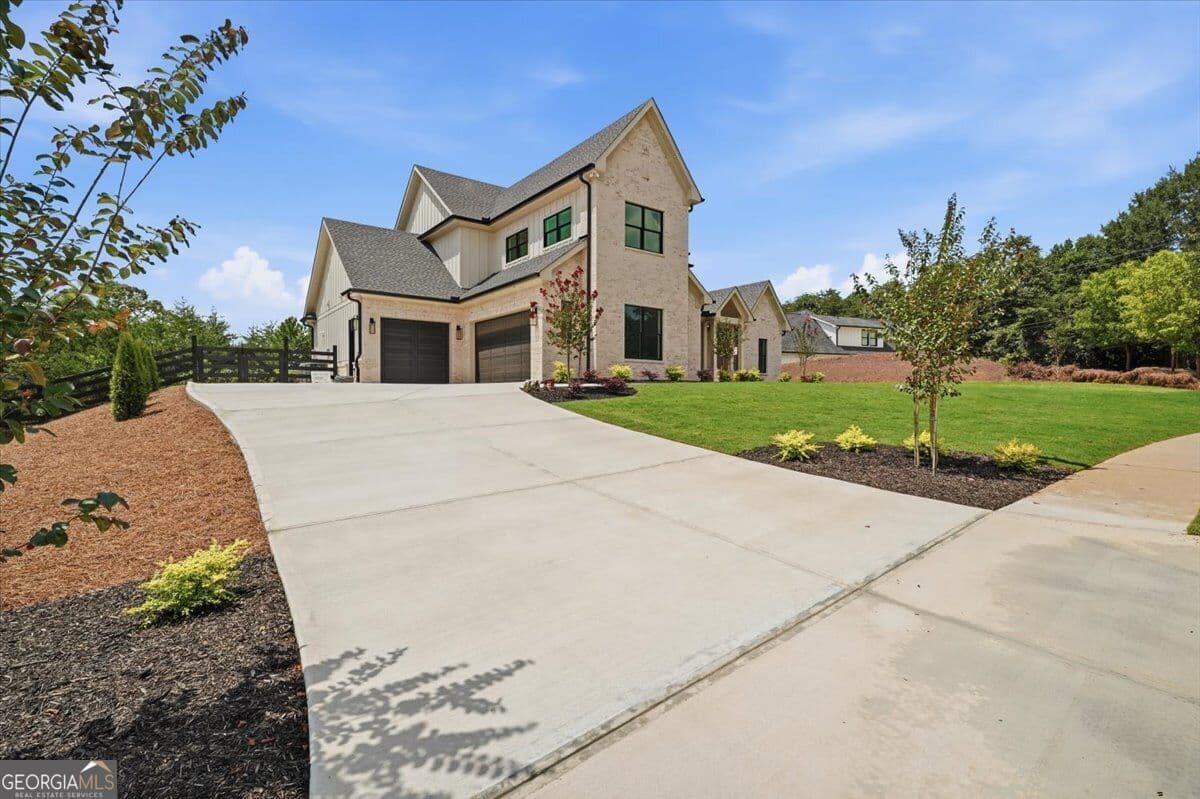 4 bedroom, 4.5 bathroom single family residence for sale at 6008 Bluewater Boulevard, Gainesville, GA 30506 — photo 3