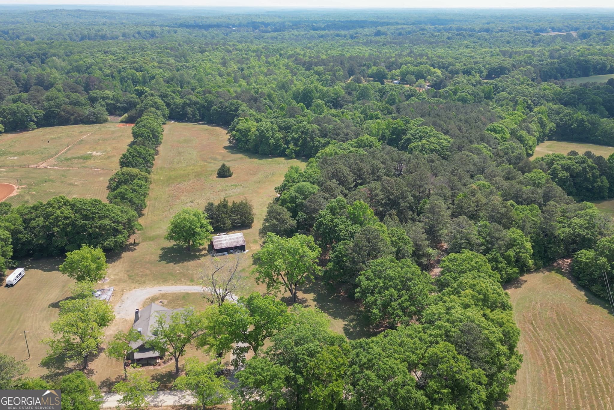 3 bedroom, 1.5 bathroom, 2,686 sq ft single family residence for sale at 198 Matbeth Road, Barnesville, GA 30204 — photo 2