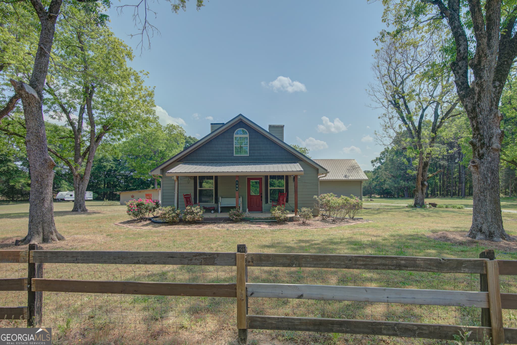 3 bedroom, 1.5 bathroom, 2,686 sq ft single family residence for sale at 198 Matbeth Road, Barnesville, GA 30204 — photo 5