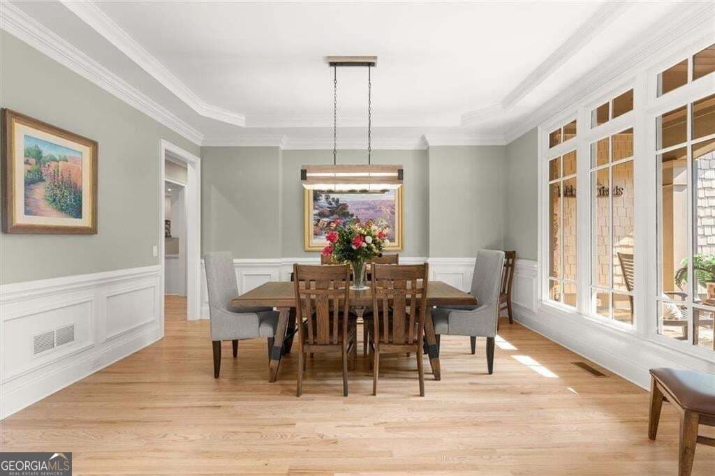 7 bedroom, 5.5 bathroom, 8,433 sq ft single family residence for sale at 1225 Waterfall Lane, Acworth, GA 30101 — photo 10