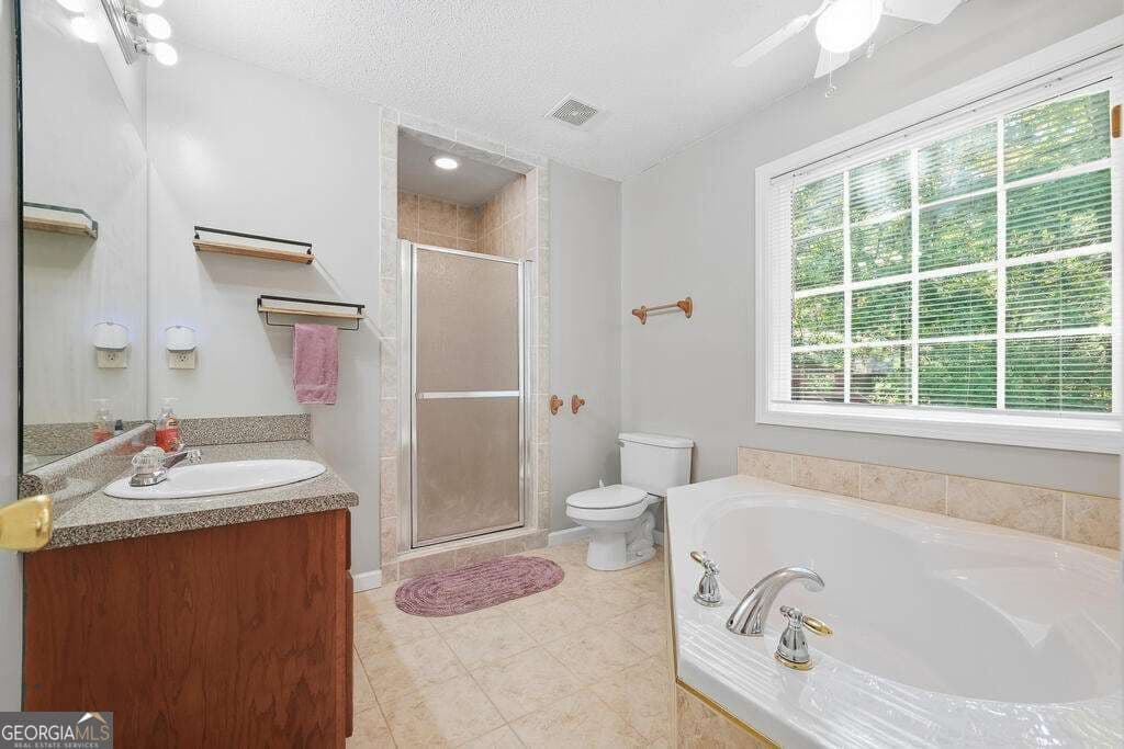 4 bedroom, 3 bathroom, 1,890 sq ft single family residence for sale at 21 Gild Court 163, Ellijay, GA 30540 — photo 4