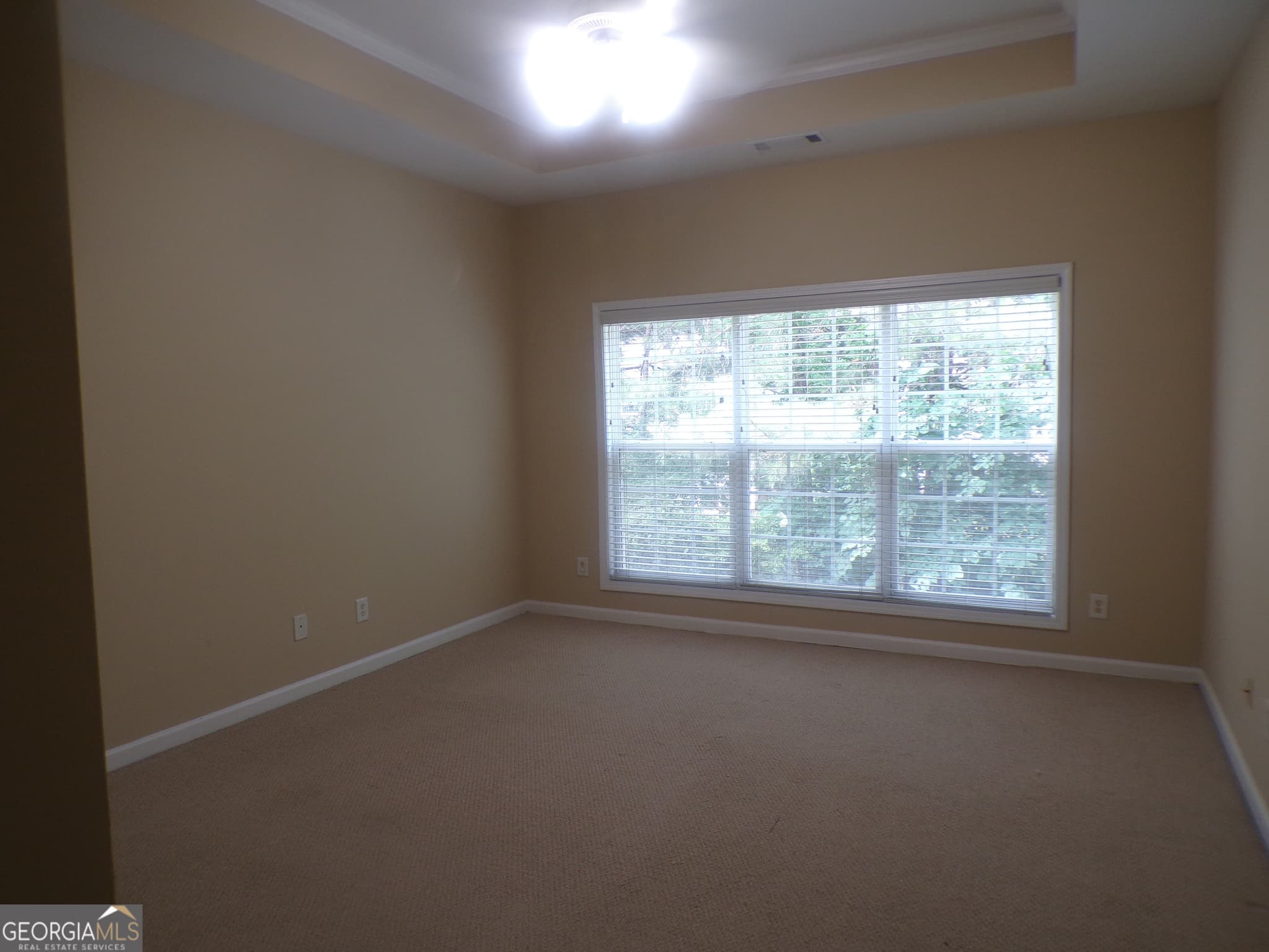 5 bedroom, 3.5 bathroom single family residence for sale at 3969 Elm Trace Drive, Loganville, GA 30052 — photo 5