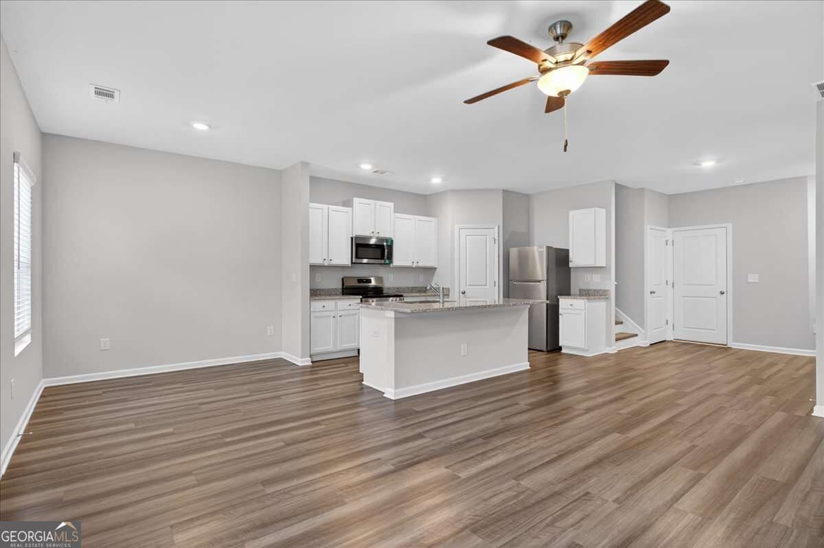 3 bedroom, 2.5 bathroom, 1,665 sq ft single family residence for sale at 107 Brexley Drive, Calhoun, GA 30701 — photo 10