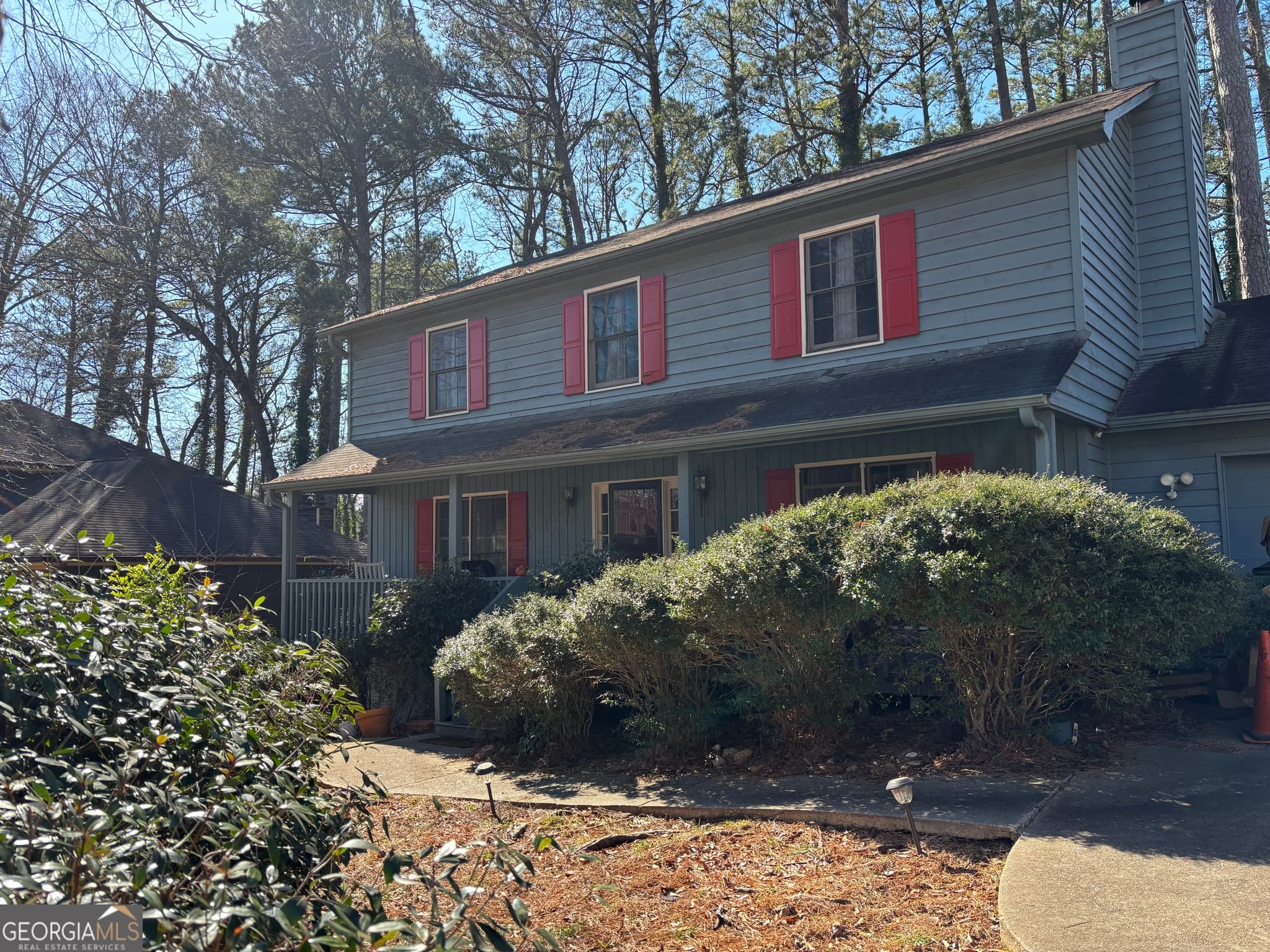 4 bedroom, 2.5 bathroom, 2,028 sq ft single family residence for sale at 1555 Acorn Forest, Stone Mountain, GA 30088 — photo 2