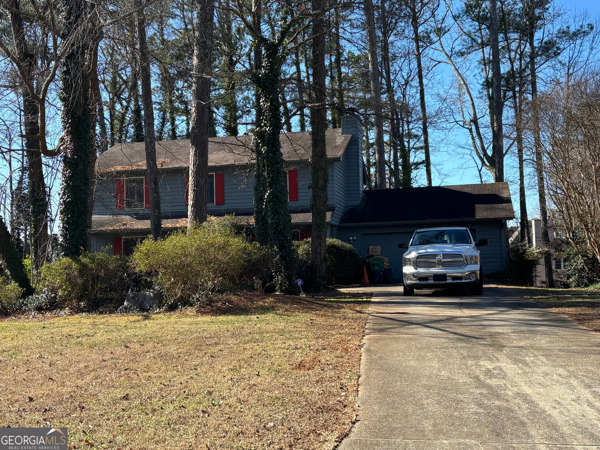 4 bedroom, 2.5 bathroom, 2,028 sq ft single family residence for sale at 1555 Acorn Forest, Stone Mountain, GA 30088 — photo 1 of 31