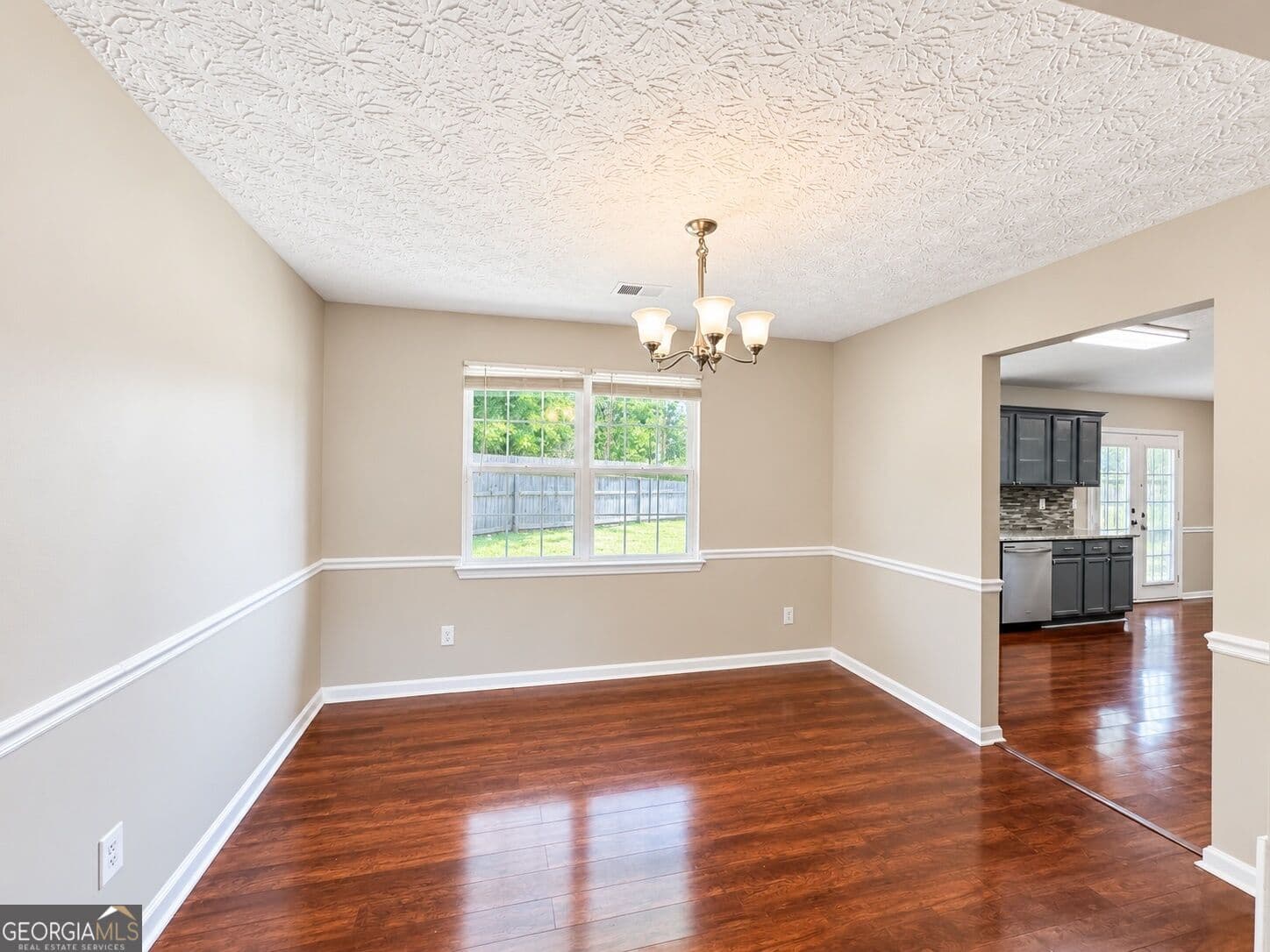 3 bedroom, 2 bathroom, 1,629 sq ft single family residence for sale at 302 Lacebark Lane, Hampton, GA 30228 — photo 9