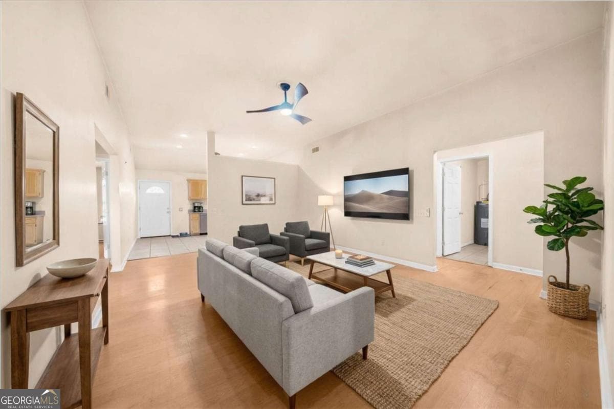 3 bedroom, 2 bathroom, 1,360 sq ft single family residence for sale at 212 Whispering Pine Circle, White, GA 30184 — photo 7