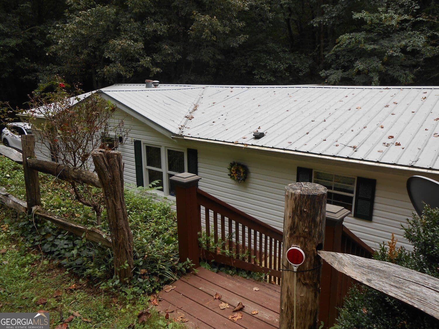 3 bedroom, 2 bathroom, 1,428 sq ft single family residence for sale at 840 JOE DAVIS Road, Tiger, GA 30576 — photo 4