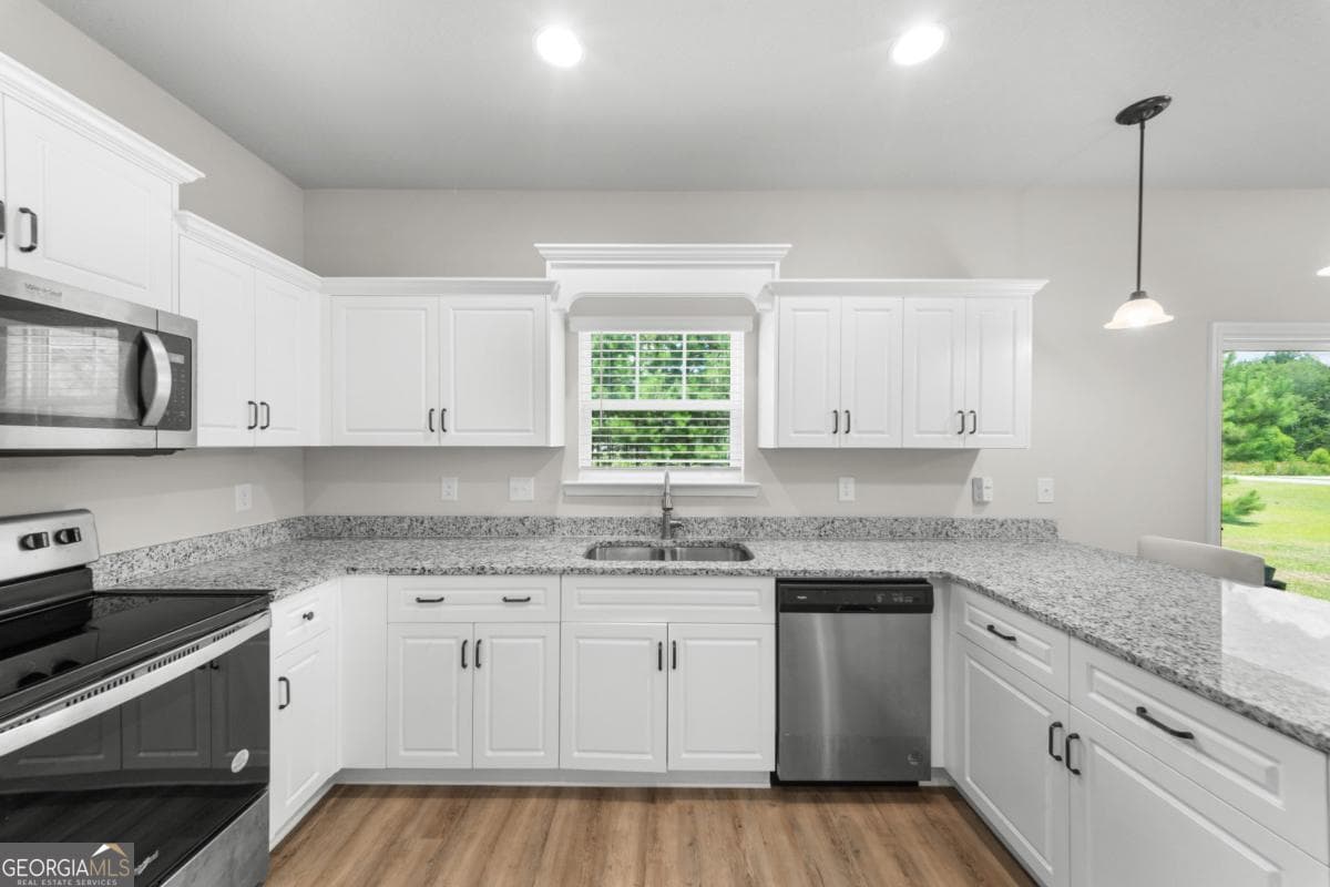 4 bedroom, 2.5 bathroom, 2,146 sq ft single family residence for sale at 337 Providence Trace, Statesboro, GA 30461 — photo 3