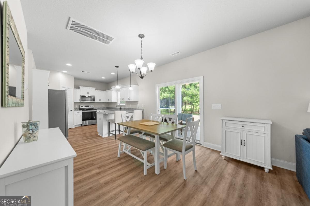 4 bedroom, 2.5 bathroom, 2,146 sq ft single family residence for sale at 337 Providence Trace, Statesboro, GA 30461 — photo 4