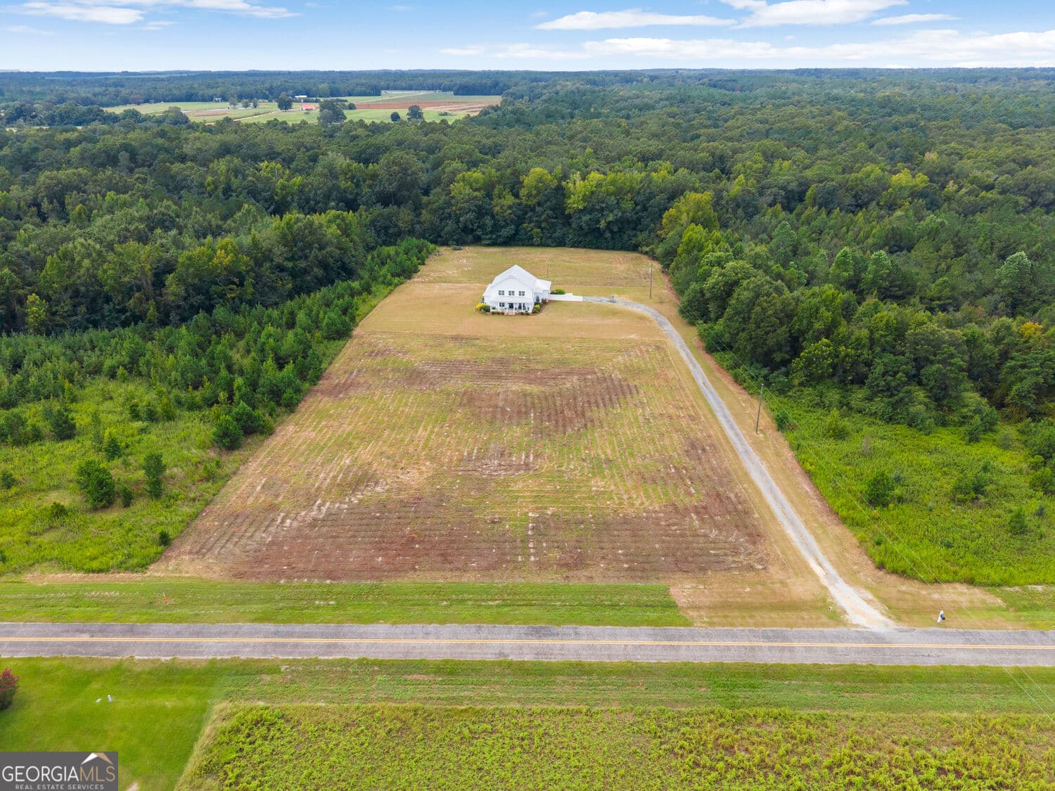 3 bedroom, 2.5 bathroom, 2,784 sq ft single family residence for sale at 200 Smith Sapp Road, Cochran, GA 31014 — photo 3