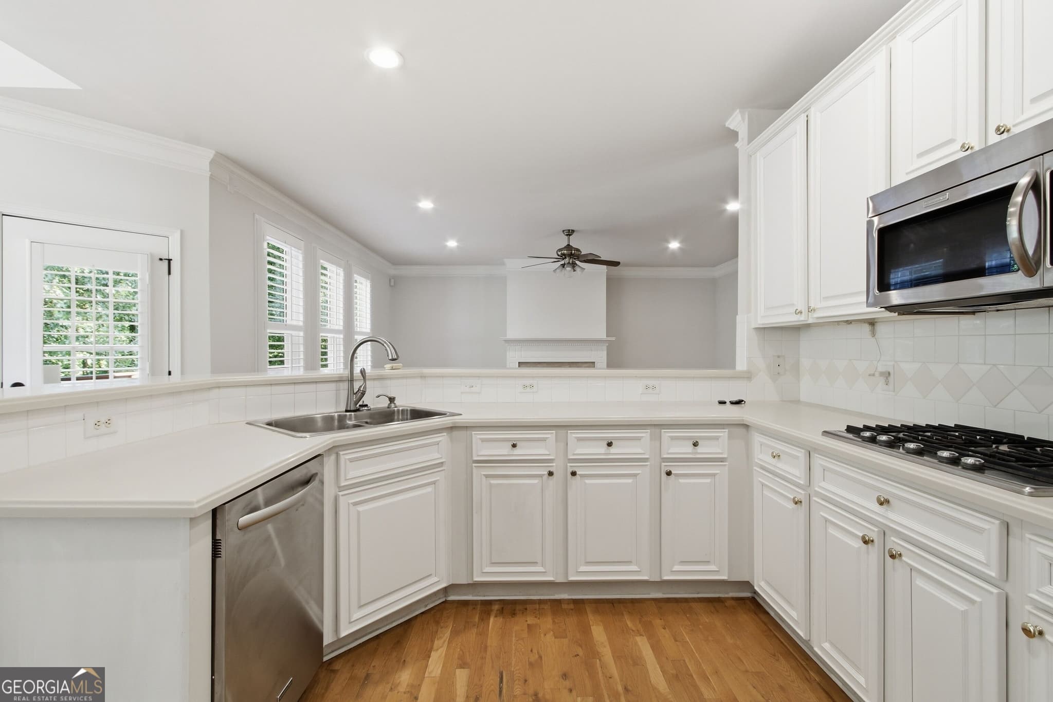 6 bedroom, 4.5 bathroom, 4,427 sq ft single family residence for sale at 2455 Millwater Crossing, Dacula, GA 30019 — photo 2