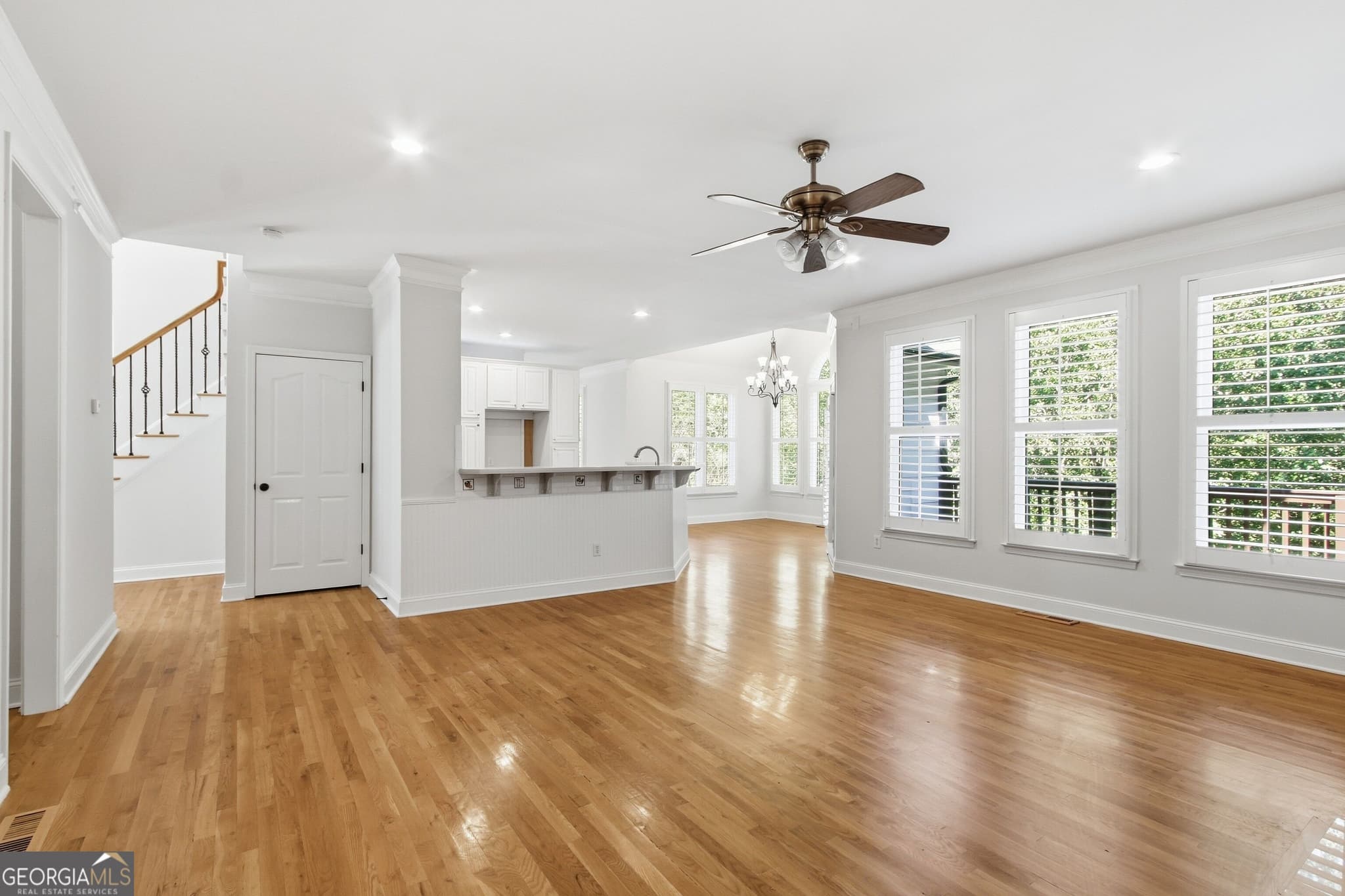 6 bedroom, 4.5 bathroom, 4,427 sq ft single family residence for sale at 2455 Millwater Crossing, Dacula, GA 30019 — photo 8