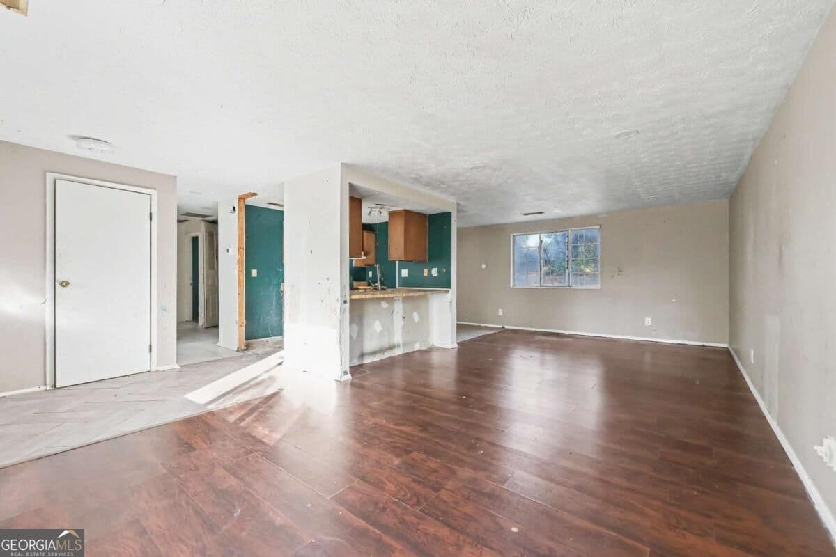 3 bedroom, 2 bathroom single family residence for sale at 1024 Sandune Drive, Norcross, GA 30093 — photo 5