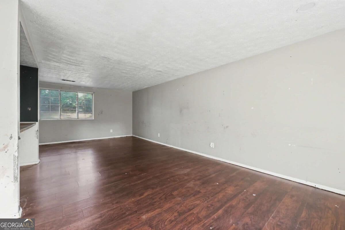 3 bedroom, 2 bathroom single family residence for sale at 1024 Sandune Drive, Norcross, GA 30093 — photo 4