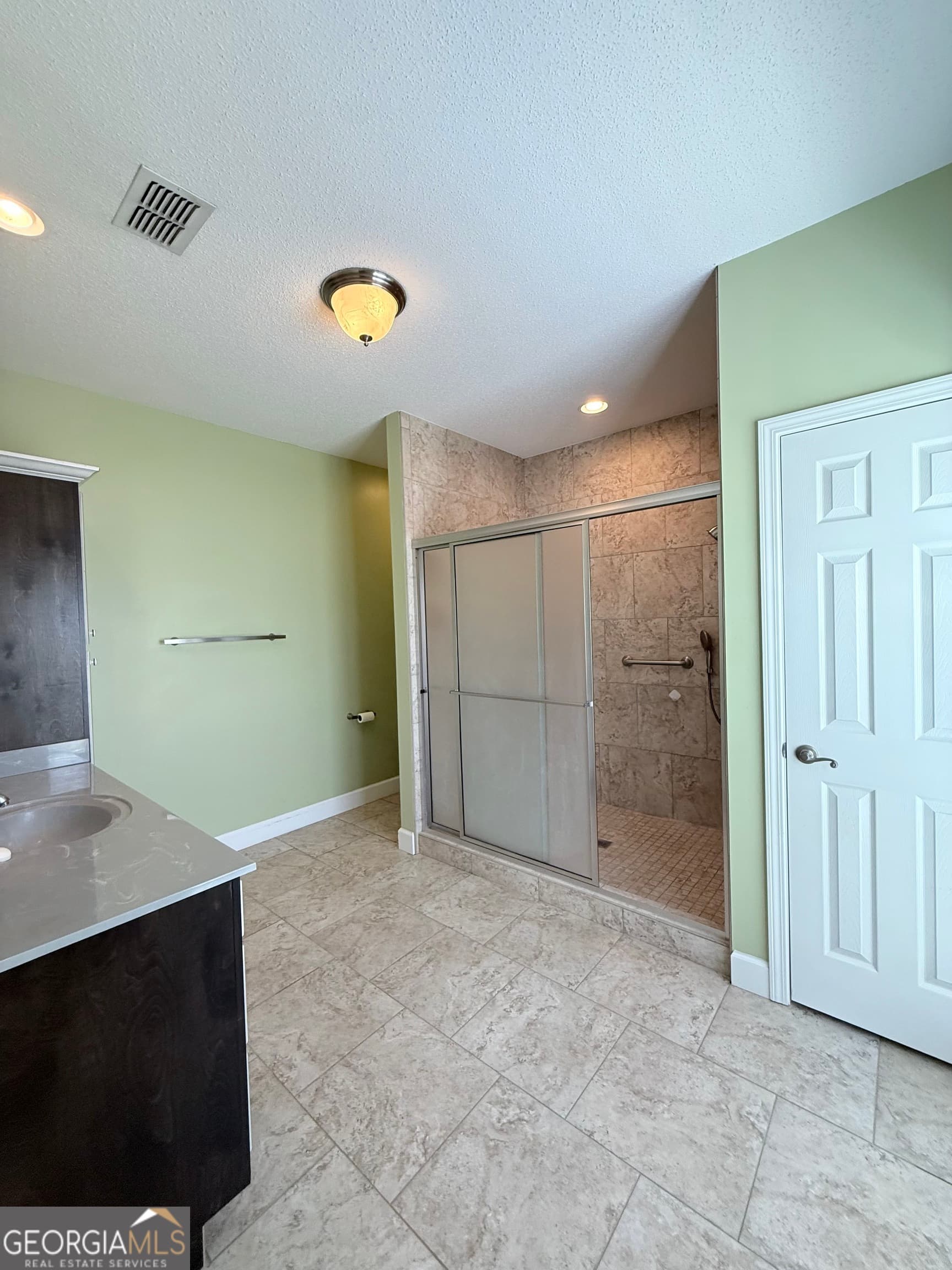 3 bedroom, 2 bathroom, 2,227 sq ft single family residence under contract at 573 Bostwick Circle, Vidalia, GA 30474 — photo 10