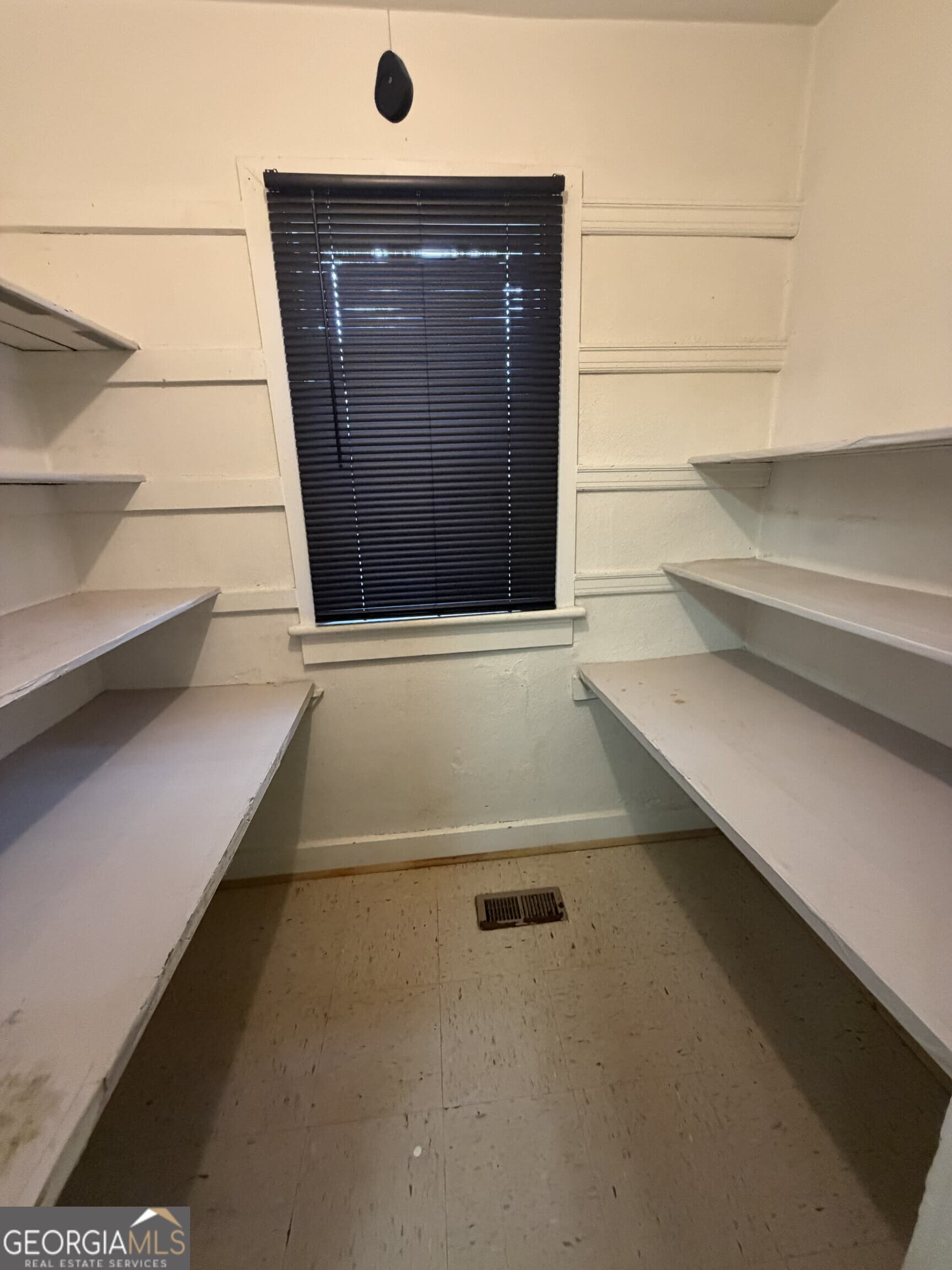 3 bedroom, 1.5 bathroom, 1,568 sq ft single family residence for rent at 2353 Shelby Street, Columbus, GA 31903 for $1,200 a month — photo 8