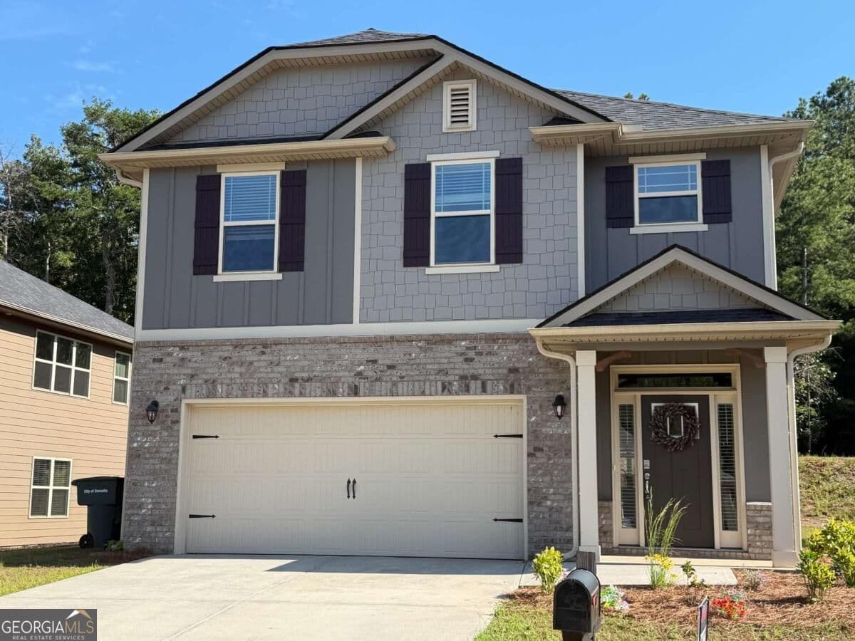 4 bedroom, 2.5 bathroom, 2,220 sq ft single family residence for sale at 304 Magnolia Villas Drive, Cornelia, GA 30531 — photo 1 of 20