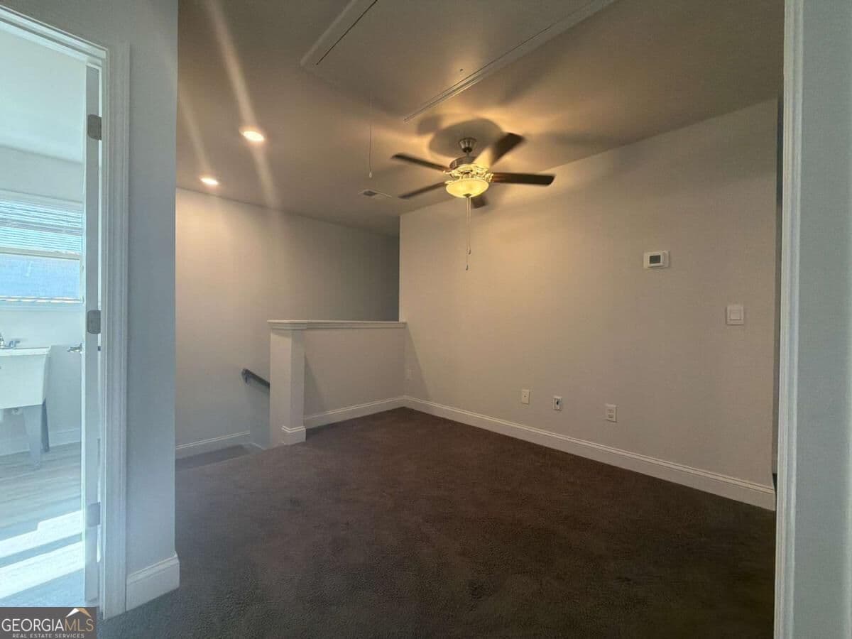 4 bedroom, 2.5 bathroom, 2,220 sq ft single family residence for sale at 304 Magnolia Villas Drive, Cornelia, GA 30531 — photo 9