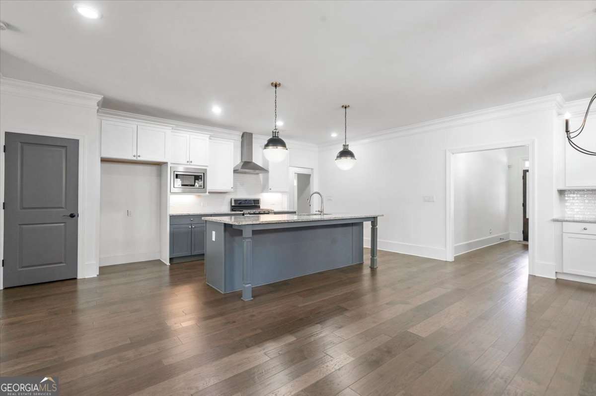 4 bedroom, 4.5 bathroom, 3,239 sq ft single family residence for sale at 1706 Georgia Club Drive, Statham, GA 30666 — photo 8
