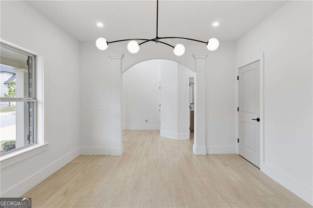 5 bedroom, 3 bathroom, 2,442 sq ft single family residence for sale at 971 Overlook Path Way, Lawrenceville, GA 30045 — photo 7
