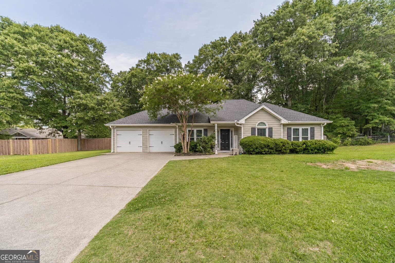 3 bedroom, 2 bathroom, 1,558 sq ft single family residence sold at 4180 Fox Chase Drive, Loganville, GA 30052