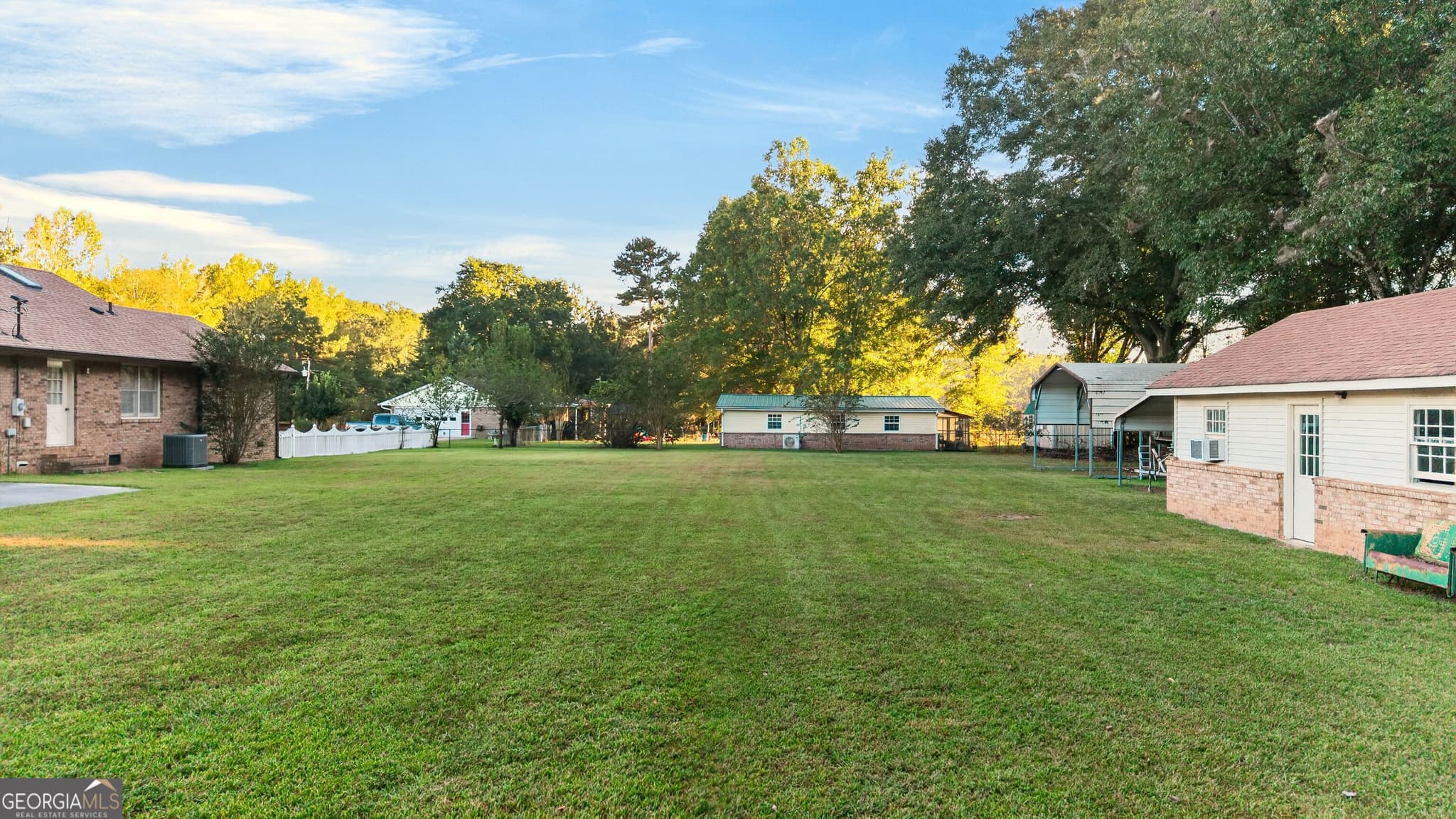 3 bedroom, 2.5 bathroom, 2,362 sq ft single family residence for sale at 162 Skyview Drive, Griffin, GA 30224 — photo 9