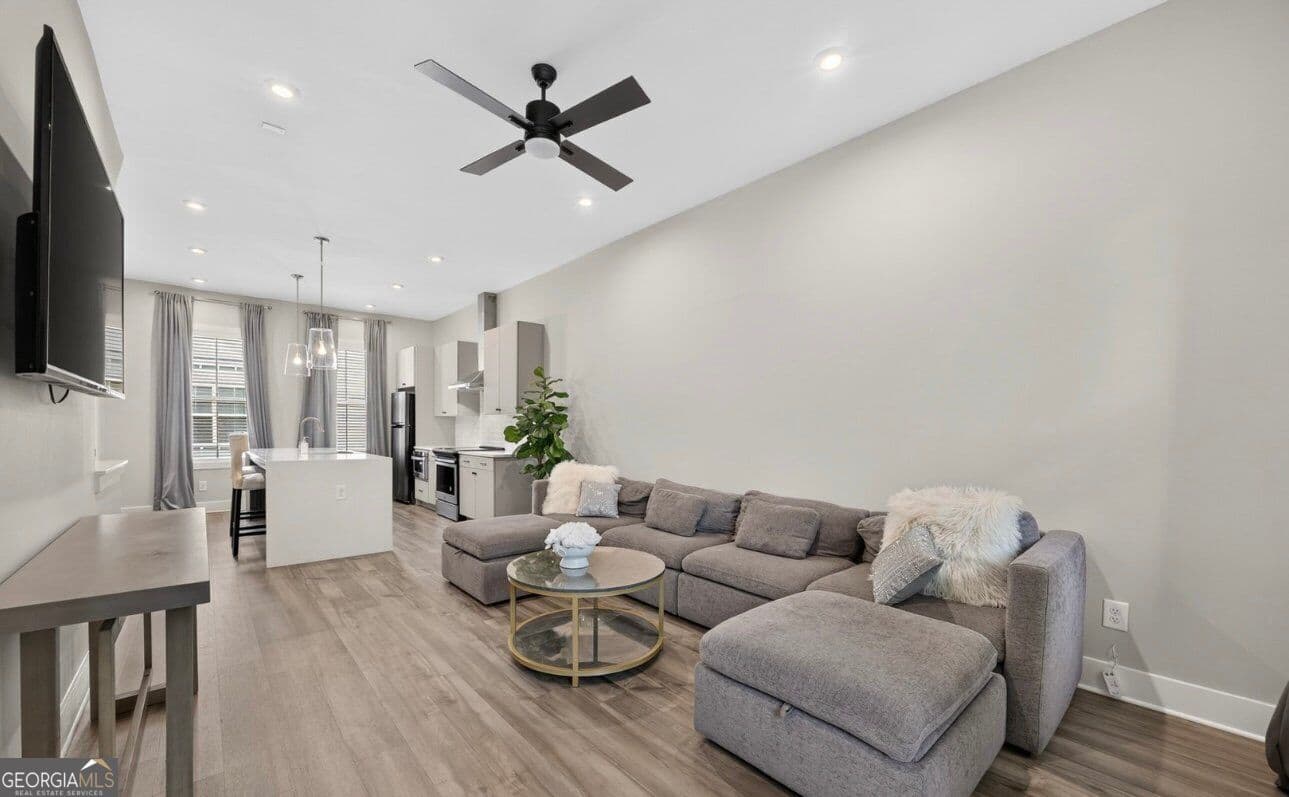 2 bedroom, 2 bathroom, 1,632 sq ft townhouse for sale at 68 Adore Court, Atlanta, GA 30315 — photo 9